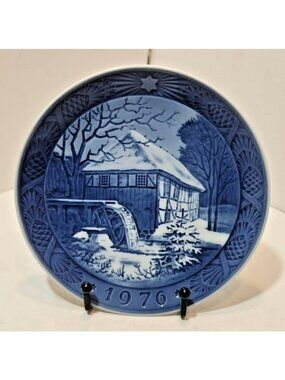 Vtg Royal Copenhagen 1976 Christmas Plate -Vibaex Water Mill 7” Blue & White